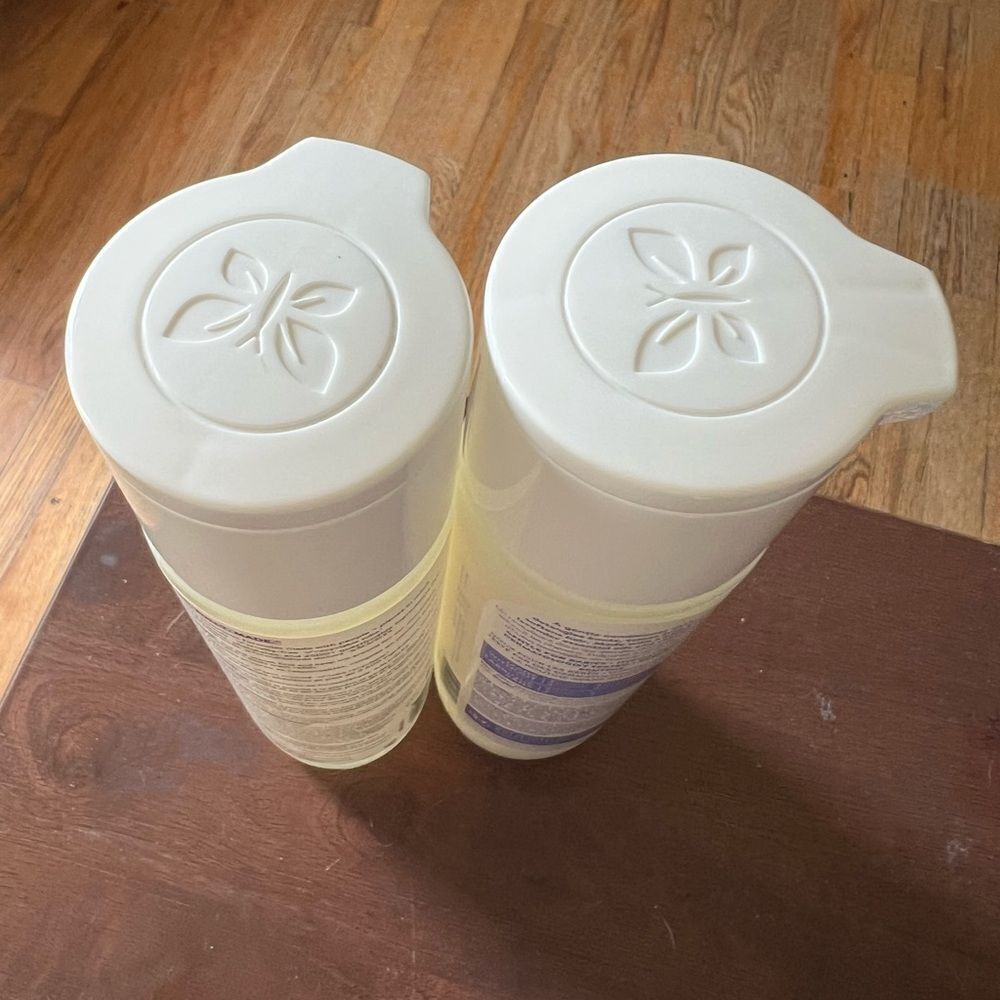 Honest Shampoo + Conditioner Bundle - Picture 5 of 5